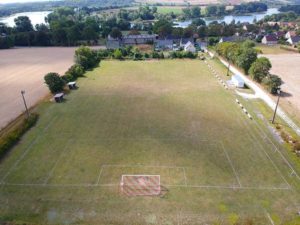 Terrain de foot Cléry